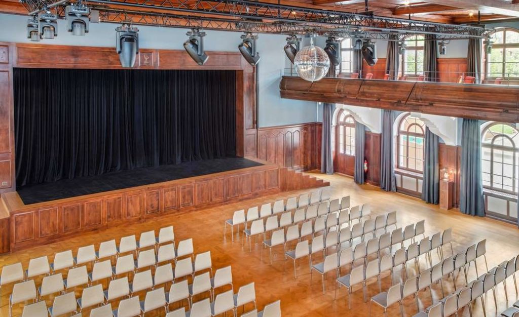 Theatre_Villars_Palace_02